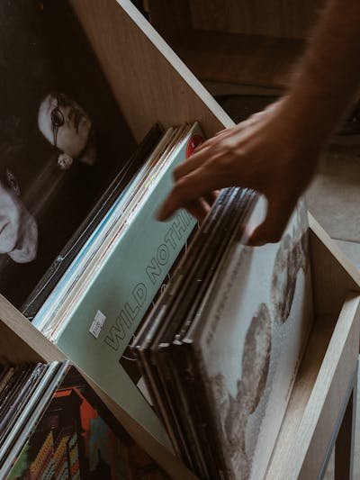 Porte disque vinyle : sélection élégante pour votre collection